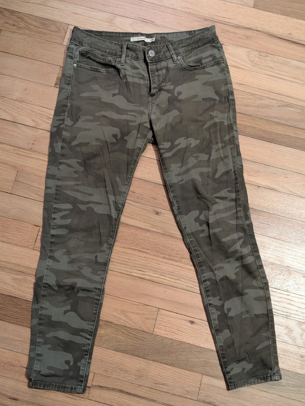 Levi Camo pants